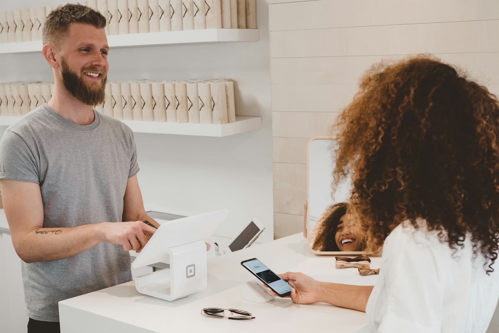 Dijital Dönüşüm ve E-Ticaret Platformları